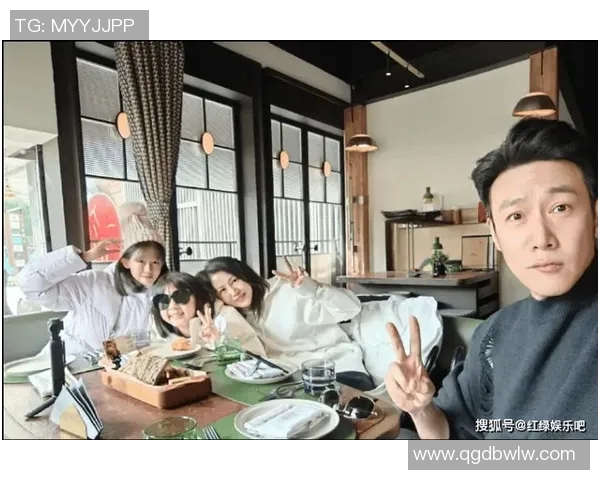 中国足球明星的女友们揭密她们的爱情故事与生活点滴